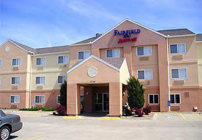 Baymont By Wyndham Salina Hotel Buitenkant foto